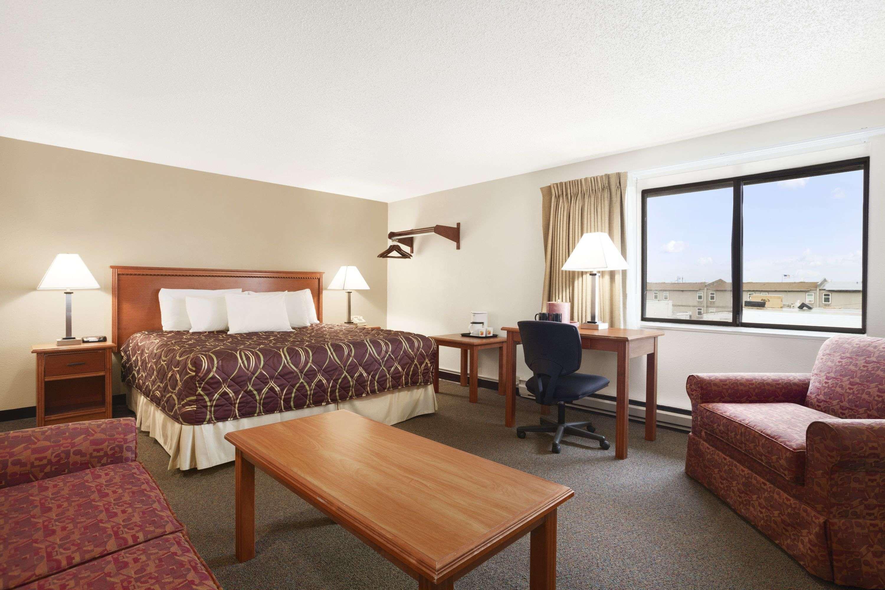 Hotel Super 8 By Wyndham Williston Nd Exterior foto